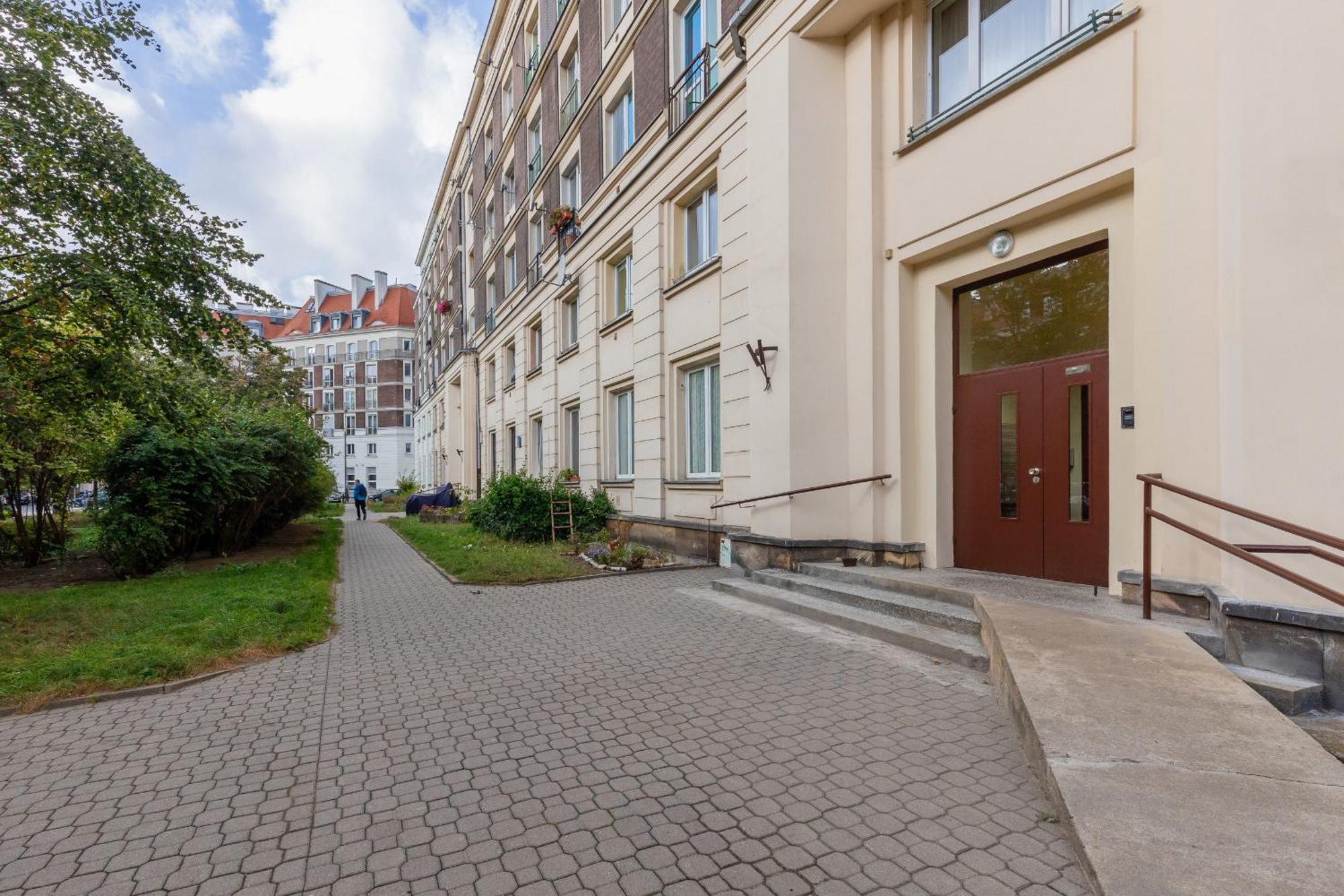 Aleja Wyzwolenia Studio with Mezzanine Warsaw Downtown by Noclegi Renters Eksteriør billede
